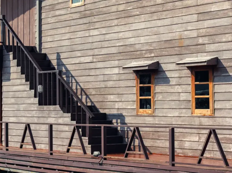 Voici quel traitement pour protéger votre bois extérieur