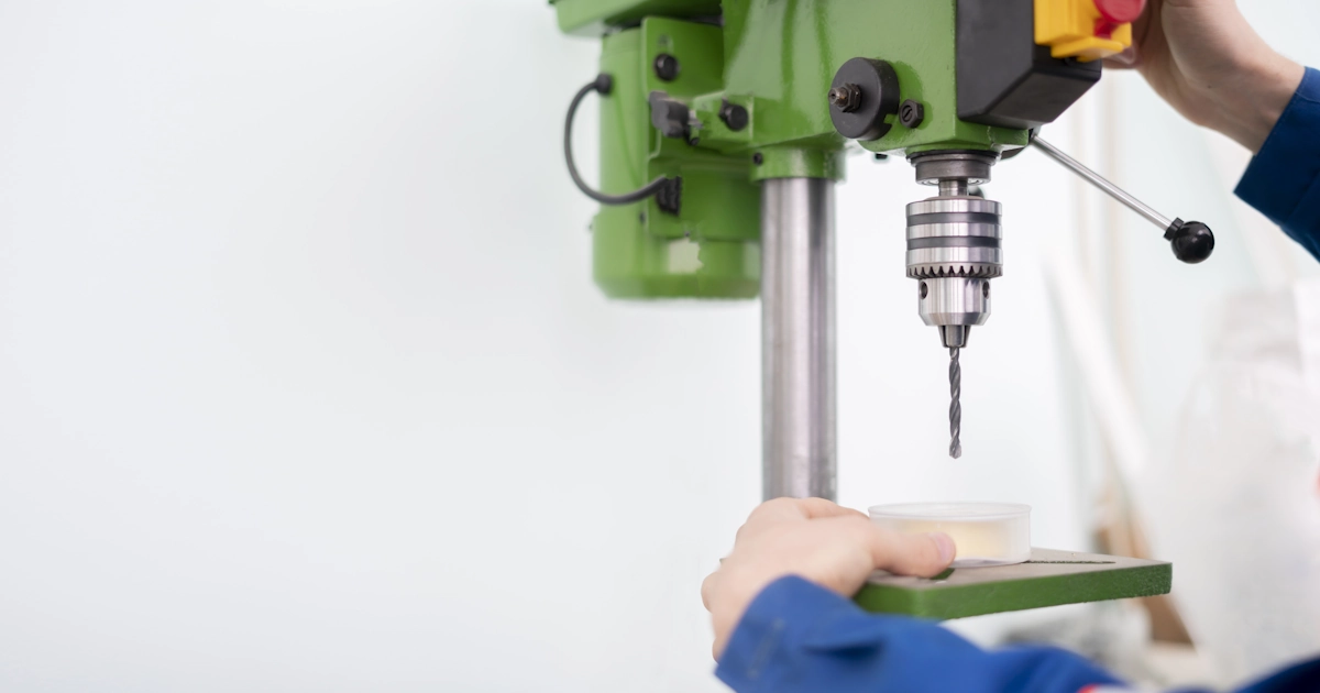 Comment tarauder l’inox sans casser ses tarauds ?