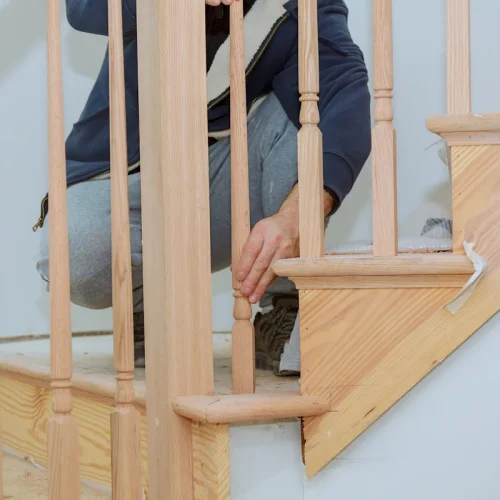 Les erreurs d’entretien qui ruinent votre escalier en bois