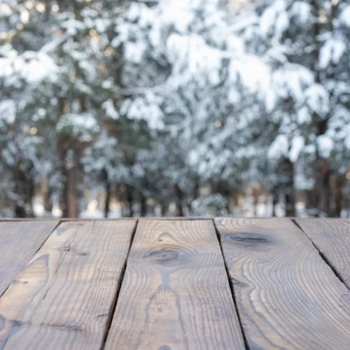 Voici pourquoi votre plateau de table se déforme après quelques saisons