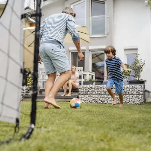 Comment créer un mini terrain de foot dans votre jardin ?
